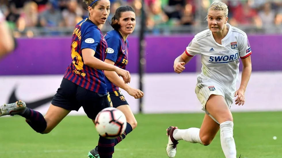 Barcelona och Lyon är två av lagen som är aktuella för att komma till LF Arena i september.