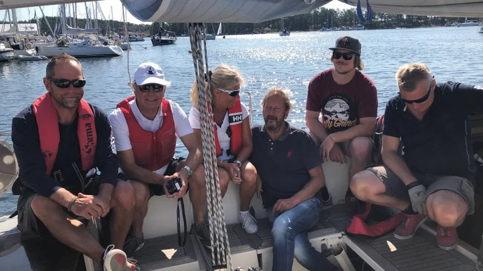 PT-krönikören Ove Lundmark (tv) brukar ingå i Dreamsbesättning men valde att tävla merd sin egen båt Feelgood under Ulvön Runt.