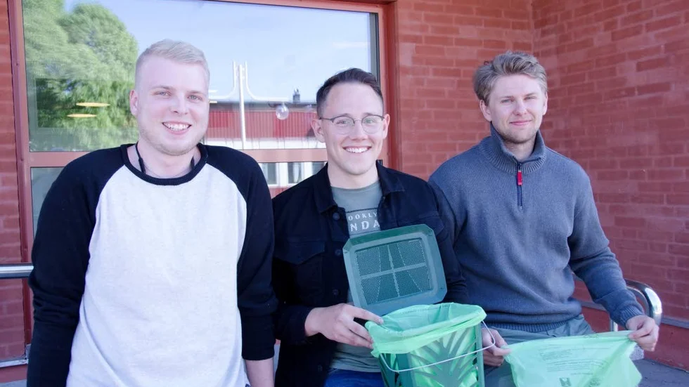 Oskar Öberg, Adam Rönnbäck och Jacob Sundberg, tre av studenterna vid Luleå tekniska universitet som undersökte kompostpåsarnas hållfasthet.