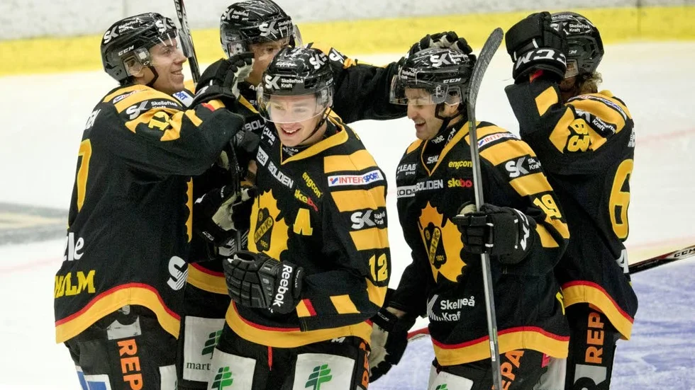 Till slut blev det jubel för Skellefteå, serieettan i SHL. Men segern mot Växjö satt hårt åt.