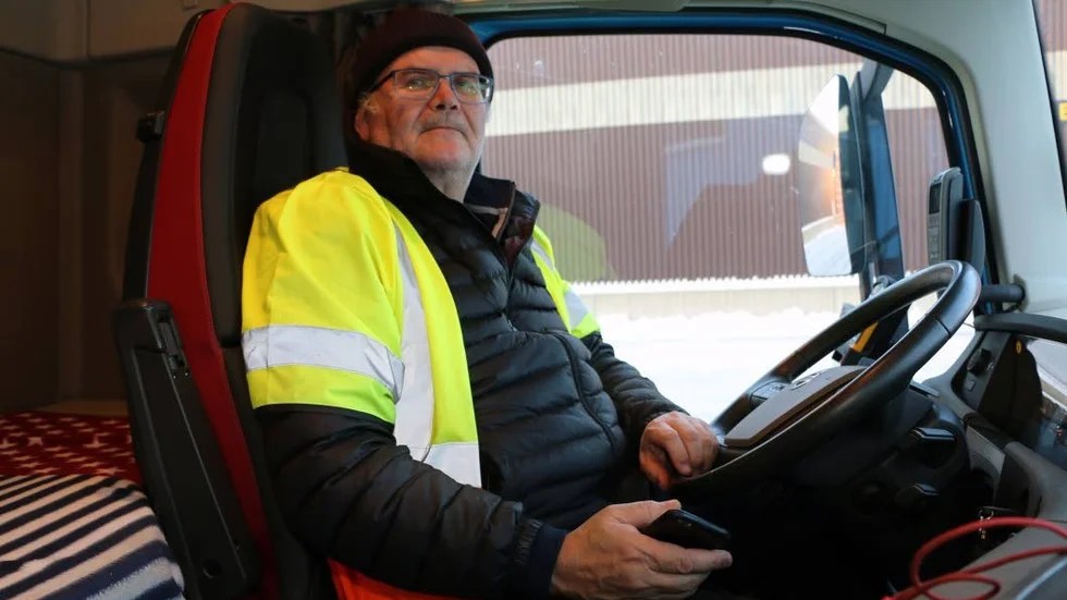 "Ett hängavtal gör att vi hamnar i baksätet", säger Thomas Höglund som arbetar som lastbilschaufför vid Shorelink.