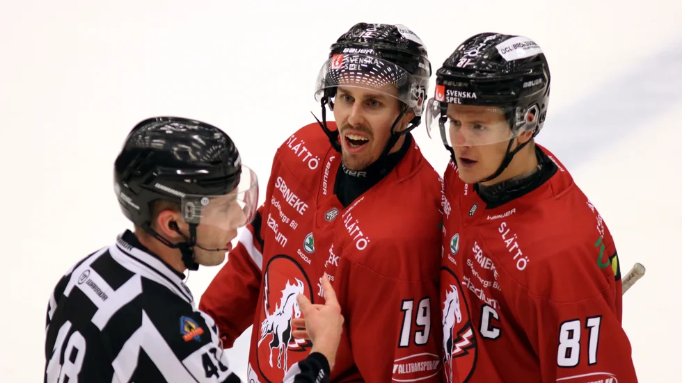 Vita Hästen, med Jens Holmström och Erik Borg i laget, möter Karlskoga i kvällens match i "Himpa".