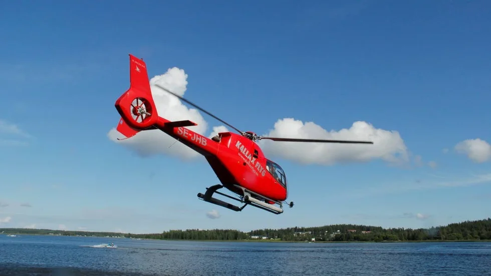 Under natten har Kallaxflygs helkoptrar deltagit i arbetet med att släcka skogsbränder. (Arkivbild).