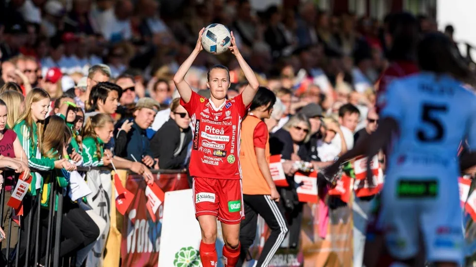 Efter fyra säsonger i Piteå IF valde Frida Abrahamsson spel i Örebro i år. Och det slutade med succé - Örebro gick upp till allsvenskan igen.