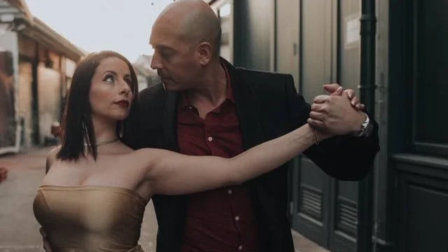 Professionella dansarna Rita Caldas och Jorge Talquenca dansar i föreställningen "La Muerte del Ángel".