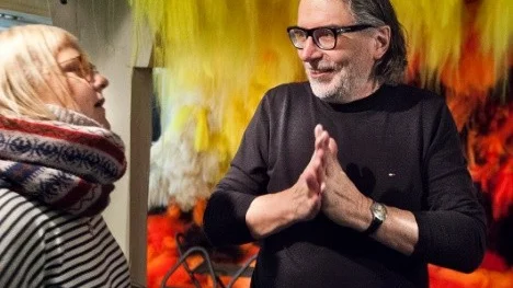 Hanna Kanto från Svefi i samtal med professor Janusz Byszewski.