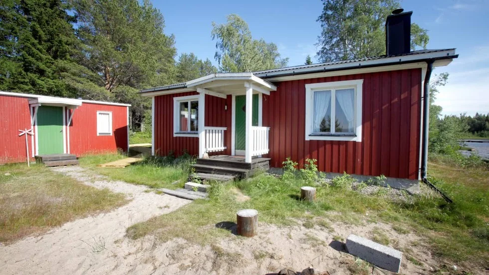 UTHYRD. Trots dåligt väder. Stugan på Mellerstön har varit flitigt uthyrd i sommar.