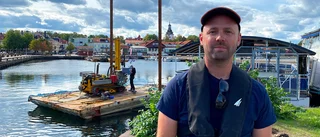 Mystisk pråm har fått sin förklaring – undersöker botten kring Strömsholmen