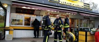 Fritösbrand i gatukök