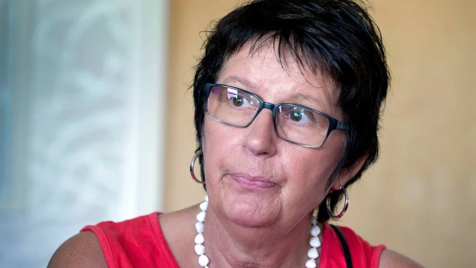 Anita Gustavsson brinner för att Socialdemokraterna ska vara ute och möta medborgarna i politiska samtal på deras egna villkor.