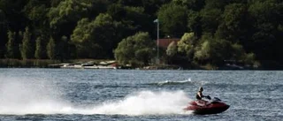 Vattenskotrar förstör och stör vid Tisnaren