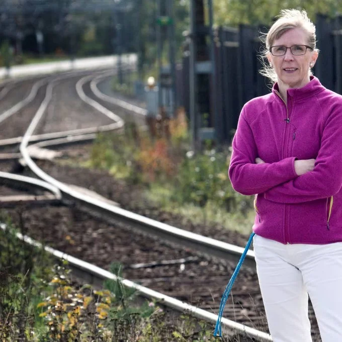 Förutom den allvetande lokföraren hörs Elisabeth Sinclair och Eva Lundqvist i podden. (Arkivbild)