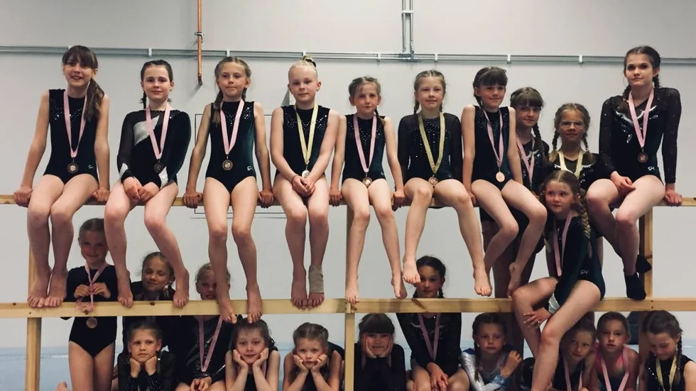 Älvsbygymnasterna hade en stor trupp i Vårpokalen som avgjordes i Umeå.