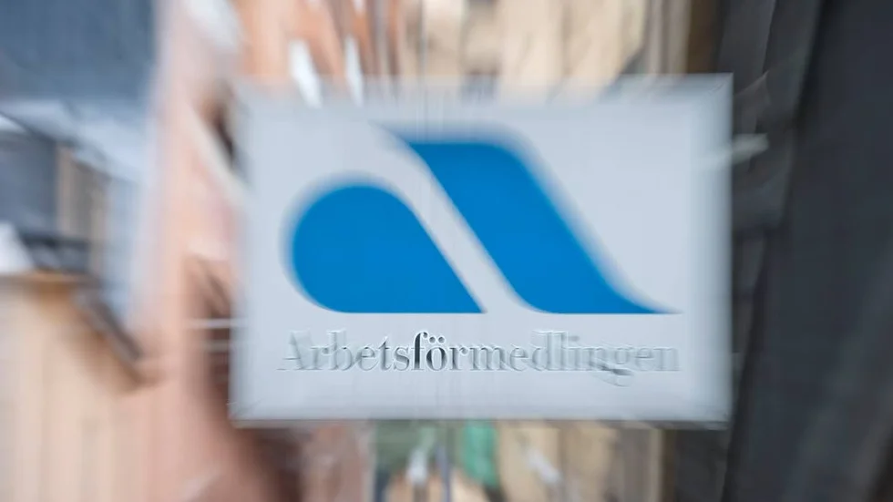 Även om arbetslösheten i riket fortsätter att gå ned bland både inrikes och utrikes födda, är skillnaden mellan de två grupperna stor. (Arkivbild)