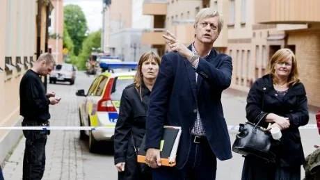 Efter en hektisk förmiddag kunde Arbetsförmedlingens chef. Gösta Landgren, andas ut. Det var ingen skarp bomb som placerats i lokalerna på Hospitalsgatan.
