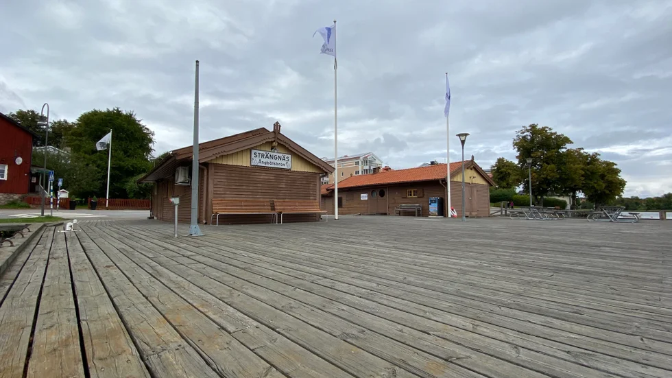 Vid 14-tiden på söndagseftermiddagen fiskades det upp ett föremål som tros vara en gammal granat.