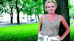 Äntligen är hon tillbaka! skriver Folkbladets lyriske recensent om Eva Dahlgrens nya platta. Det blir förstås högsta betyg för "Snö", uppföljaren till En blekt blondins hjärta". 
Foto: Pressens Bild