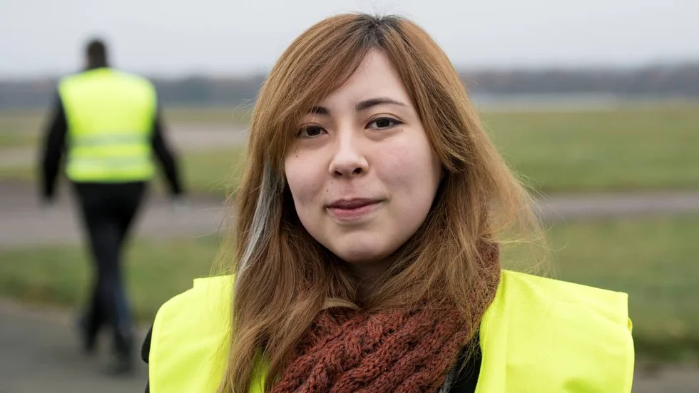 "Det roligaste är att flyga. Det är kul att vara uppe i luften", säger Victoria Larsson, en av de 25 studenterna på drönarutbildningen.