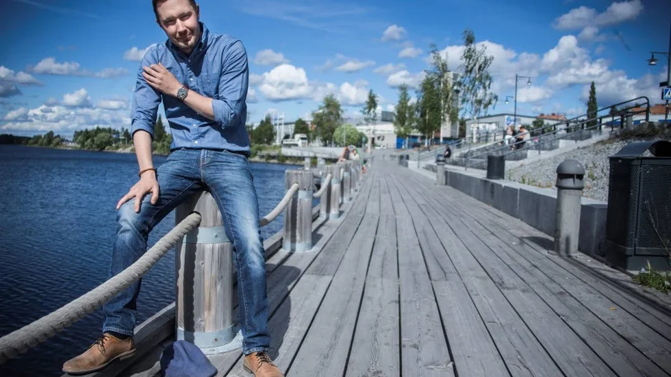 Norrbottensklocka. Andreas Nordgren har tillsammans med John Hjalmarsson startat klockmärket Vardo. I höst släpper de sin första modell, "Abisko", och tanken är att göra klockor med Norrbottensdesign. "Vi gör en klocka vi själva vill bära, ett ur man kan bära med stolthet", säger Andreas Nordgren. I väntan på fler prototyper av den egna modellen får Andreas Nordgren tills vidare nöja sig med en Longines i vintagedesign.