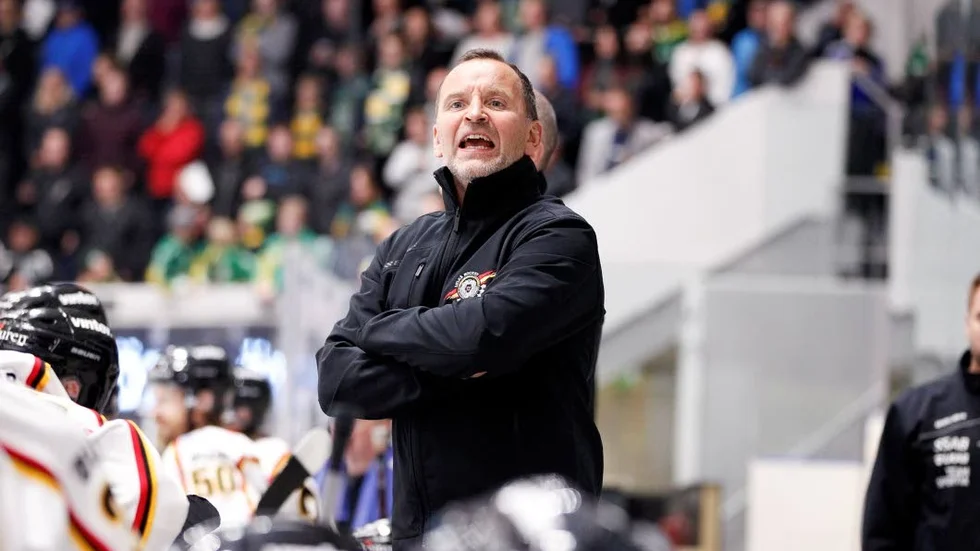 PREMIÄR. Idag drar höstens SHL-hockey igång då Luleå och nye tränaren Thomas "Bulan" Berglund ställs mot Örebro.