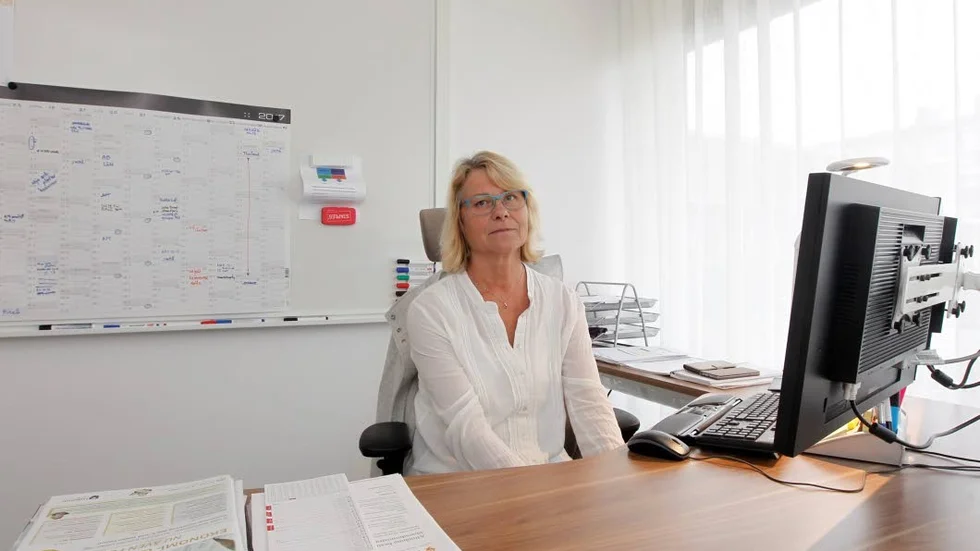 Nöjd. Arlene Björk, chef för lönecenter, anser inte att hon behöver mer personal i dagsläget. (Arkivbild)