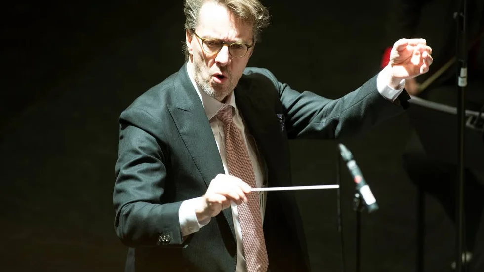 Erik Westberg från Piteå leder vokalensemblen som har sjungit in cd-skivan Papillon.