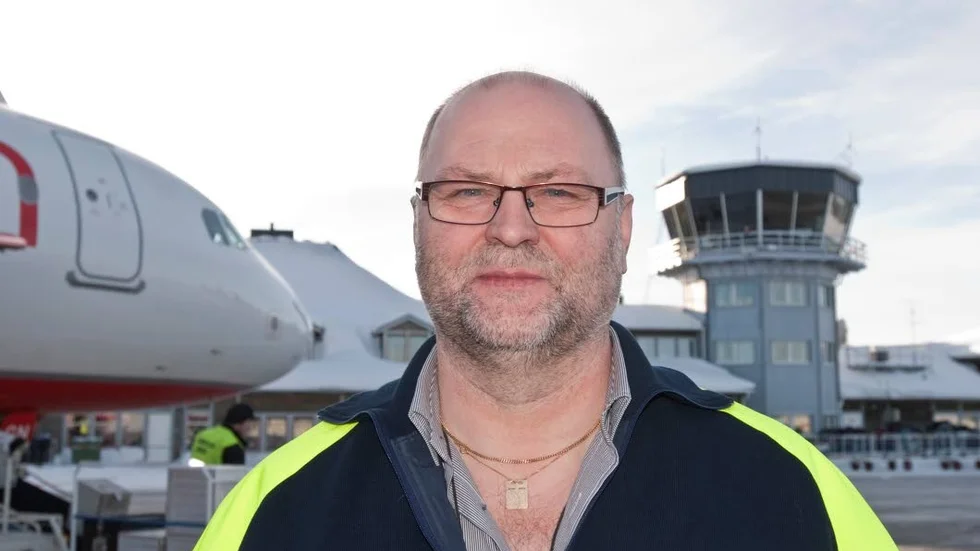 Bekymrad. Arvidsjaurs flygplats vd Ralf Lundberg bekymras över situationen och ser helst att man upphandlar flyglinjen. (Arkivbild)