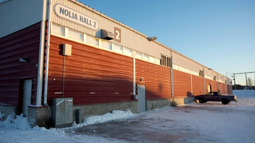 Slitet. Nolia ishall är inte utdömd, men fastigheten är mycket sliten.