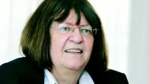 I går presenterade Anna Hedborg den stora socialförsäkringsutredningen. Foto: Scanpix