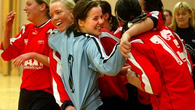 Segerglädjen var stor när  Borens IK vann Kristbergs cup i innefotboll  i går. 	

Bild: TORD OLSSON