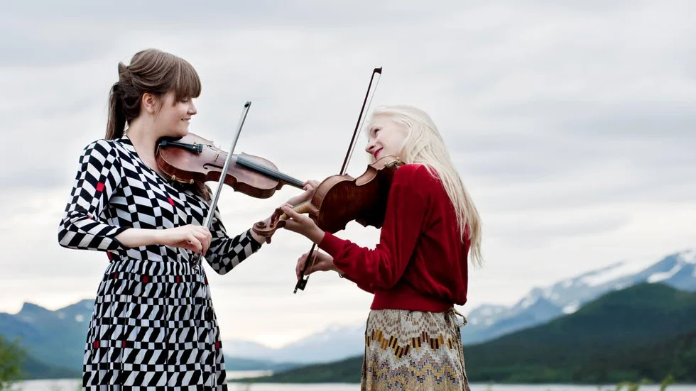 Feeling. Lena Jonsson och Emma Ahlberg deltog på Saltofolk 2013.