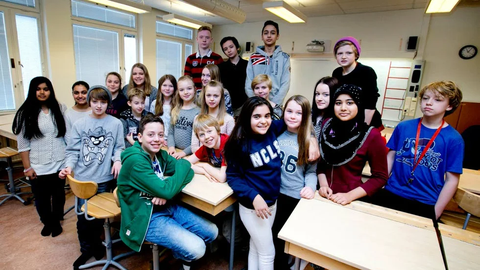 Barnkonventionen. Eleverna i klass 6A på Hågadalsskolan i Uppsala har ganska bra koll på Barnkonventionen. De tror att barn har det sämre i många andra länder där skolan och sjukvården kostar pengar, där barn ibland är utan mat och vatten och där det inte är gratis för barn att gå till kuratorn.