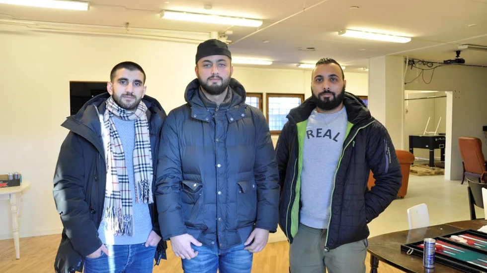 Från vänster: Raoaz Majid och Soran Saleh som arbetat med föreningen på heltid tack vare pengar från kommunen. Walid Al-Musawi har praktiserat på Effekto.