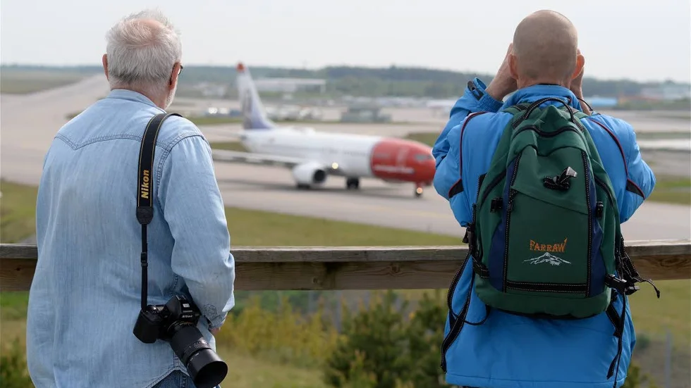 Tommy Lakmaker och Lars Horn är båda med i Svensk flyghistorisk förening.