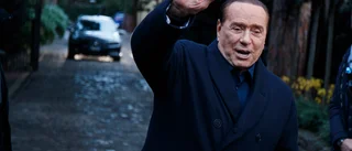 Berlusconi lämnar sjukhuset