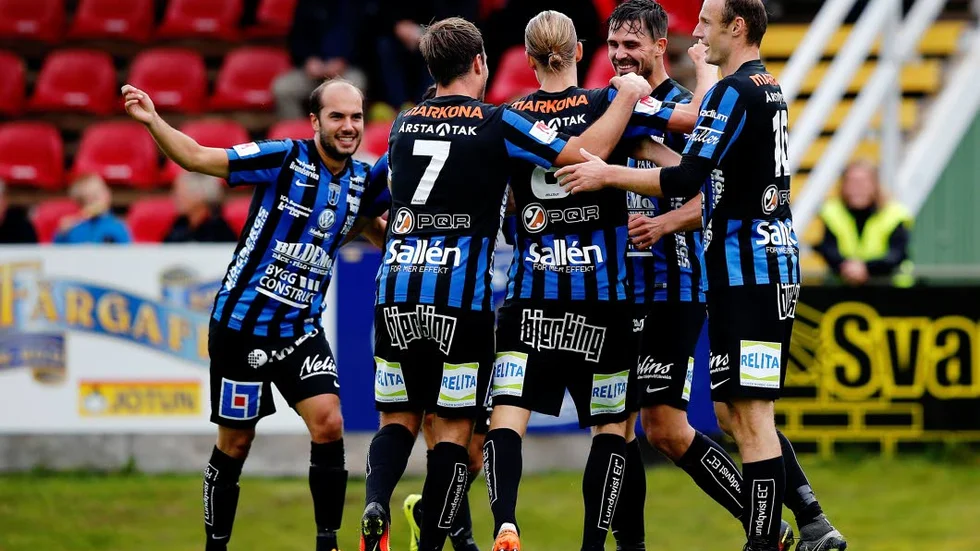Serieledare. Sirius besegrade Ljungskile med 2-0 och tog sin sjunde raka seger.