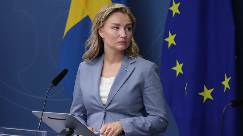 Energi- och näringsminister Ebba Busch (KD) ger en "lägesbild" av elsystemet och beredskapen inför sommaren och vintern.