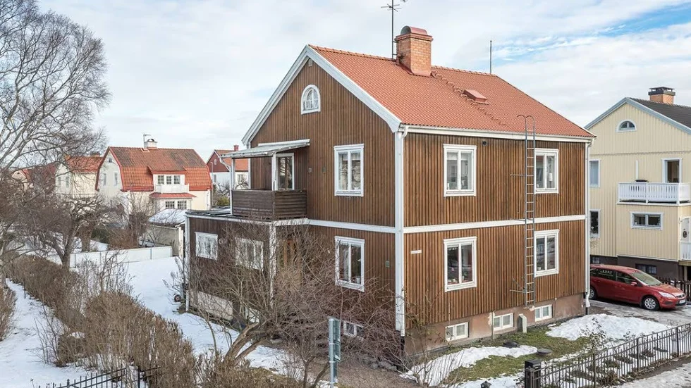 Villan i Fålhagen består i dag av två separata bostäder som kan göras om till en stor.