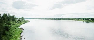 Död kropp hittad i älven