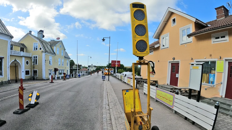 Underhållsarbetet har pågått i tre veckor och Bengt Olsson, presschef på Trafikverket, berättar att de har haft problem med skadegörelse sen start.