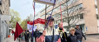 Politikerprofiler på plats vid demonstrationerna i Linköping