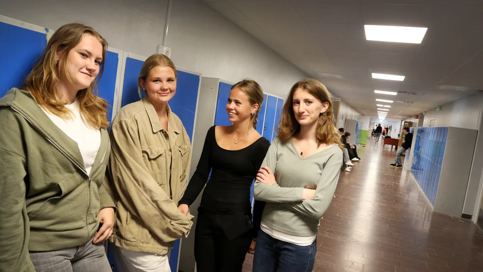Tilde Kattilavaara, Signe Söderholm, Elin Orsmark och Ebba Appelgren i årskurs 9 ser ljust på sin egen framtid och möjligheter till jobb. De menar att det gäller att se det som är positivt i livet, och att jobba hårdare med klimatfrågorna som de oroar sig över.