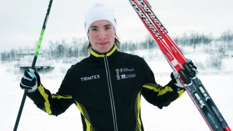 Ulrik Nordberg, Bergnäsets AIK, blev dubbelsegrare i H 21 under helgens tävlingar i skidorienterng i Kiruna. Säsongens stora mål är junior-VM i Ukraina i februari.