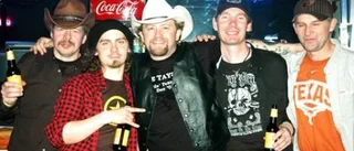 Musiken tog dem till Texas