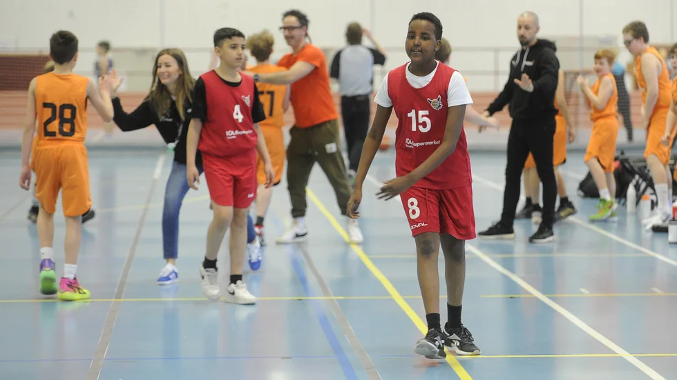 Nyköping Baskets Fenix cup skulle ha arrangerats redan 2021 men då kom pandemin emellan. 2022 var man på gång igen men tvingade ställa in i sista minuten. 2023 kunde Nyköping Basket och Fryshuset Basket äntligen få till det.