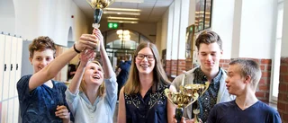 Katedral tog guld i språk