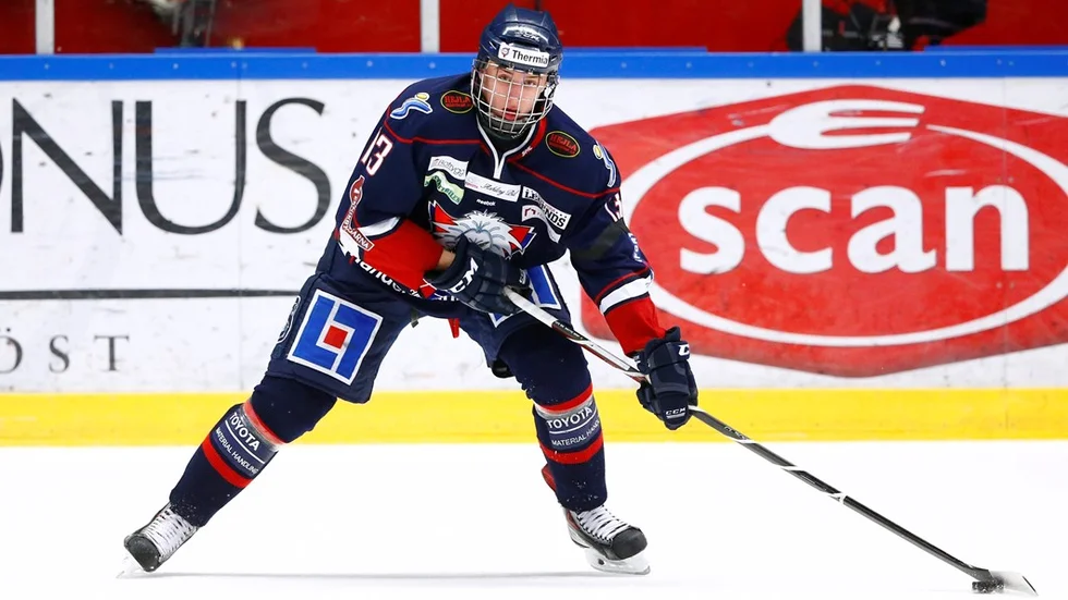 LINKÖPING 2014-03-21 
LHC:s Jakub Vrana under den fjärde kvartsfinalen av sju möjliga i SM-slutspelet i ishockey mellan Linköpings HC och Frölunda HC i Cloetta Center i Linköping på fredagen. 
Foto: Stefan Jerrevång / TT / Kod 60160