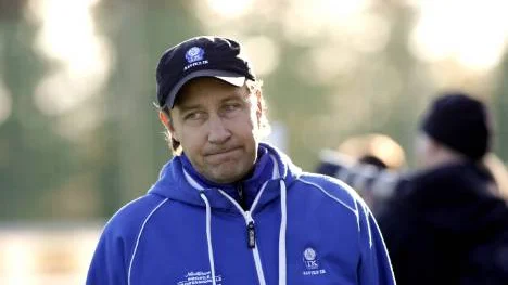 Förlust - men hoppet finns kvar. Tränaren Ivan Nordqvist fick se sitt lag förlora första kvalmatchen mot IFK Sundsvall.