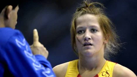 Hanna Wennström lade ner sin brottarkarriär för drygt ett år sedan. Men i morgon gör hon comeback på SM i Eslöv. "Målet är att vinna", säger Gällivarebrottaren.