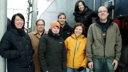 Här är några av de nya lokförarna som ska börja köra åt Green cargo i Kiruna. Från vänster: Johanna Rova, Katarina Sandberg, Malin Strand, Mikael Gustafsson, Elin Stöckel, Rikard Fjällborg. Överst i bild: Susanne Olla.FOTO: Hans Sternlund